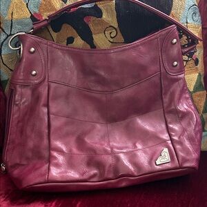 Vintage Roxy Elegant Burgundy Leather Shoulder Bag